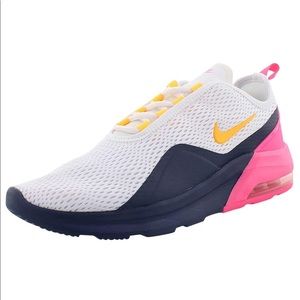 NIKE Women's Air Max
